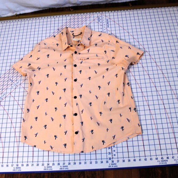 Ecothreads Men's Short Sleeve Snap Front Parrot Shirt, Large - Picture 4 of 11